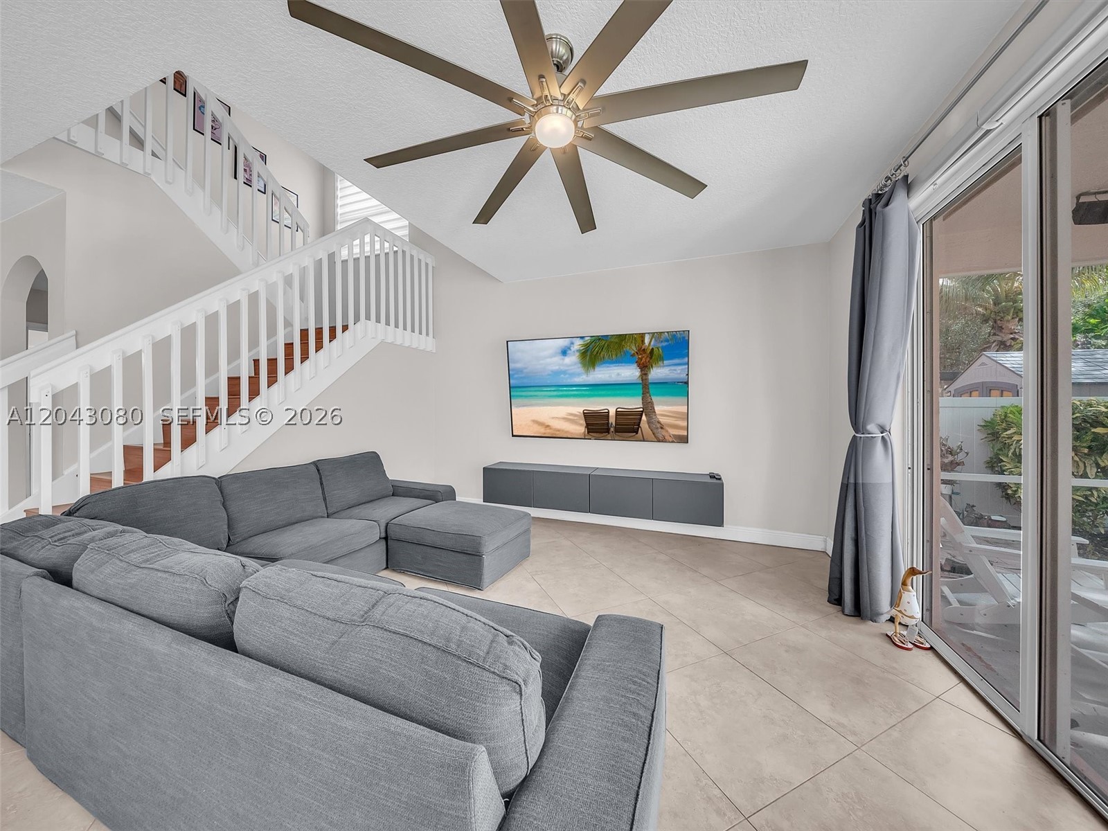 RIVIERA ISLES/CAPRI - Residential