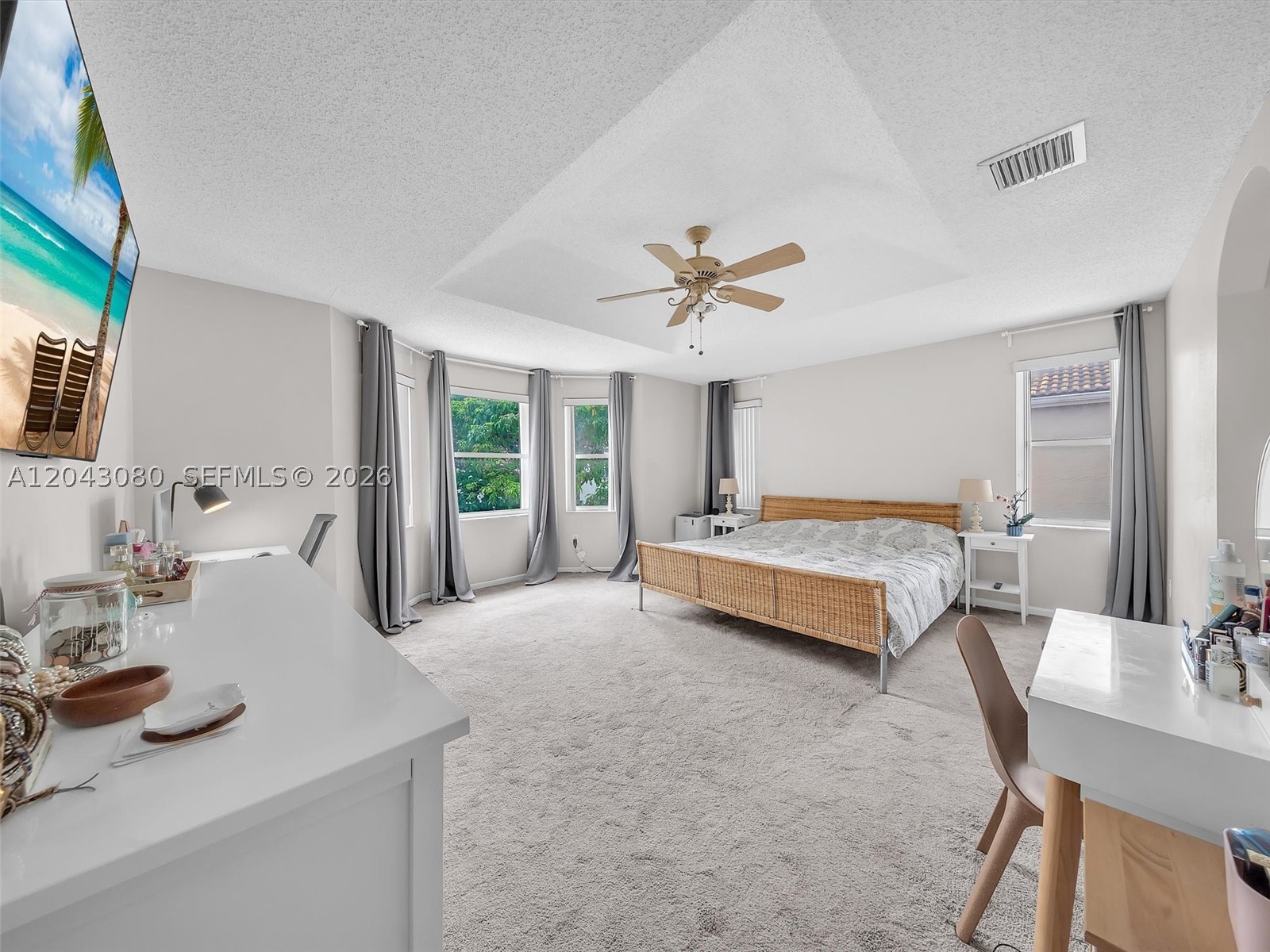 RIVIERA ISLES/CAPRI - Residential