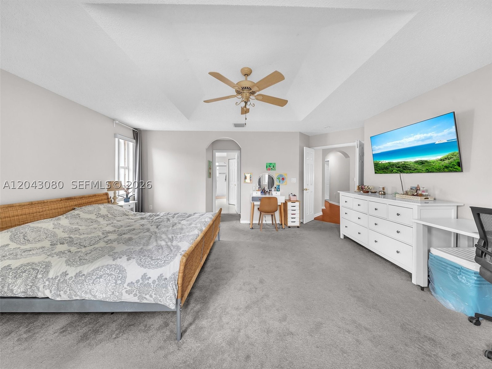 RIVIERA ISLES/CAPRI - Residential