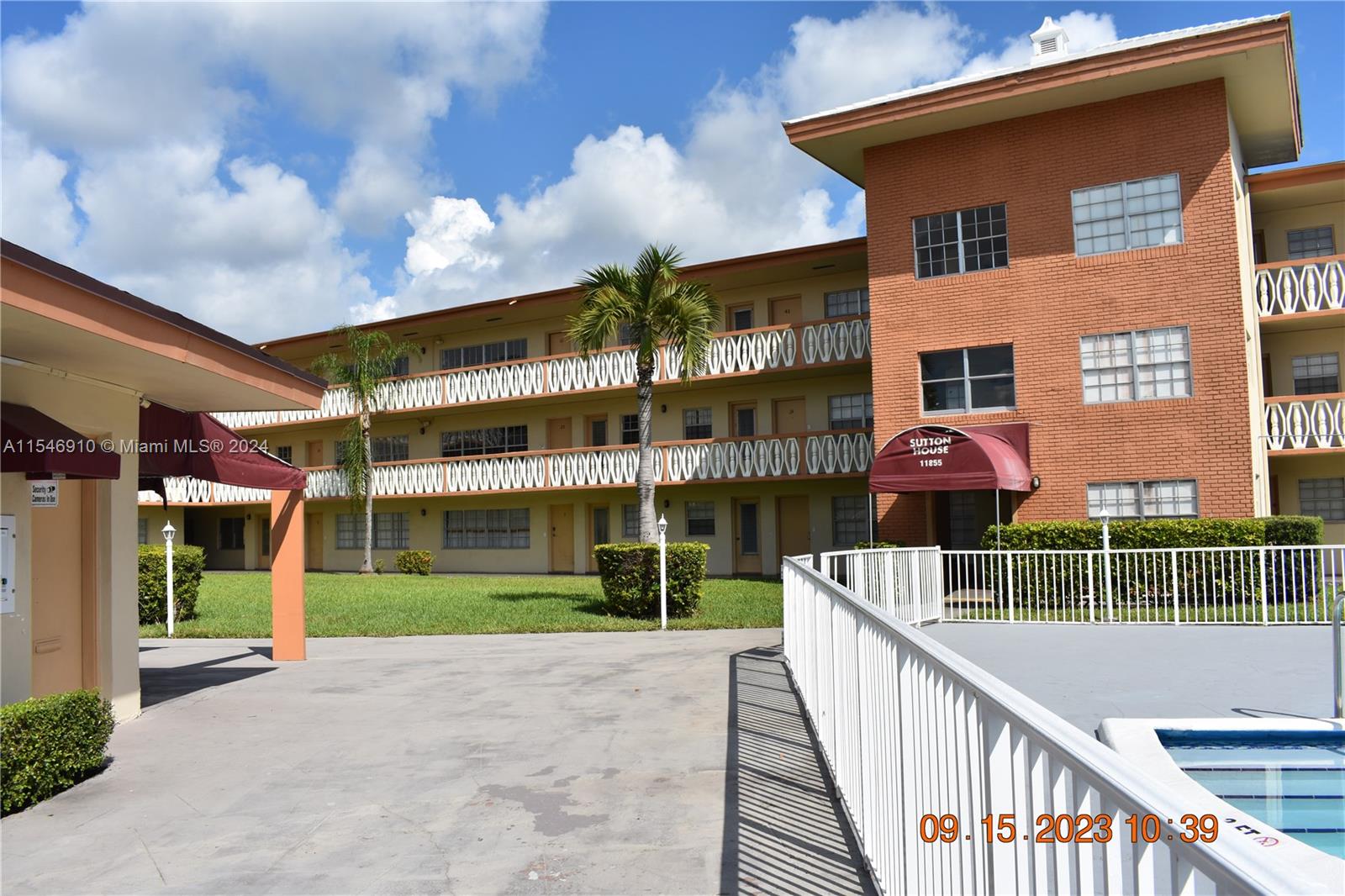 SUTTON HOUSE CONDO - Residential
