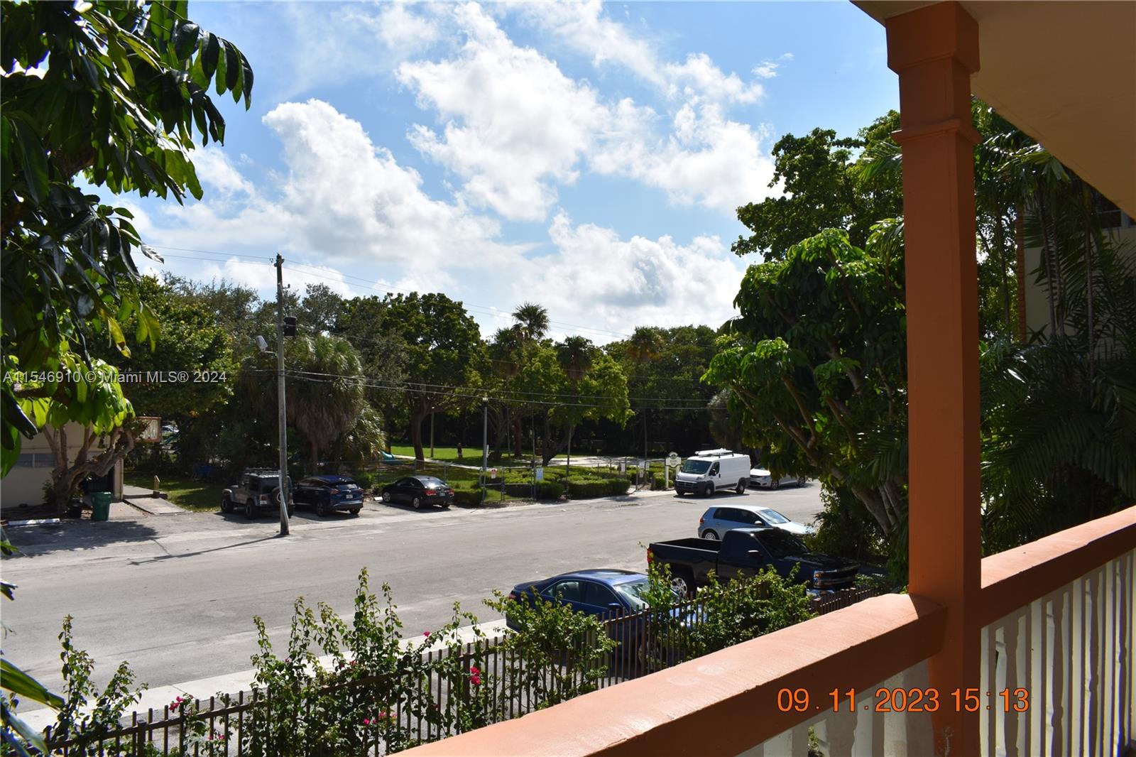 SUTTON HOUSE CONDO - Residential