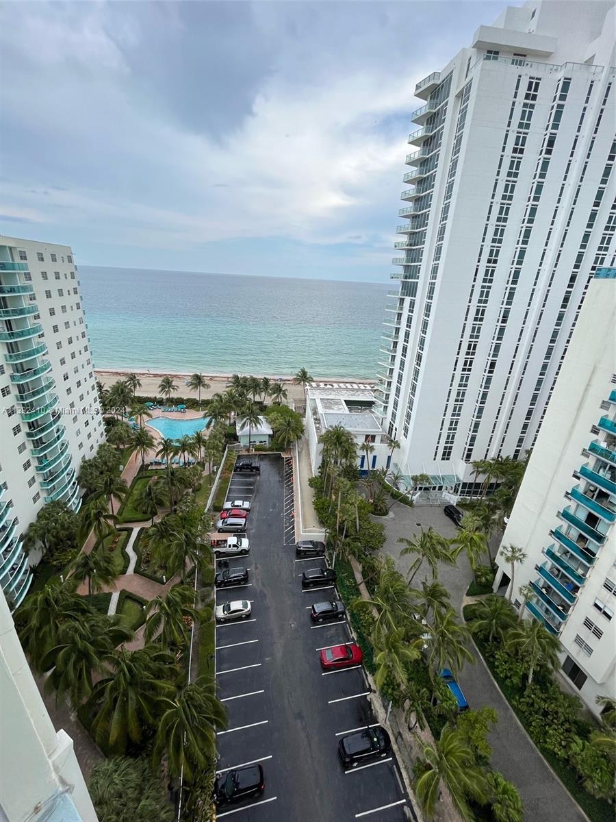 TIDES ON HOLLYWOOD BEACH - Residential