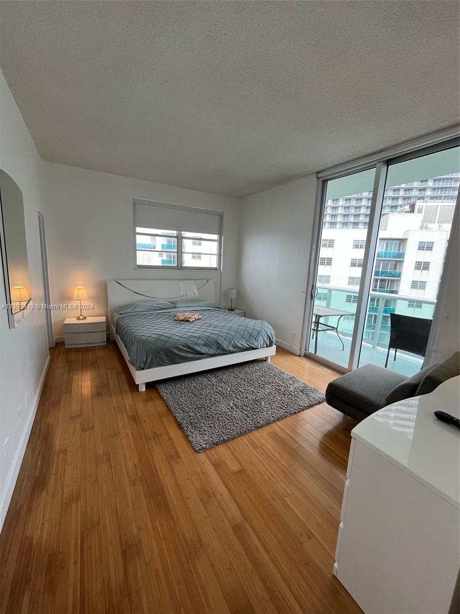 TIDES ON HOLLYWOOD BEACH - Residential