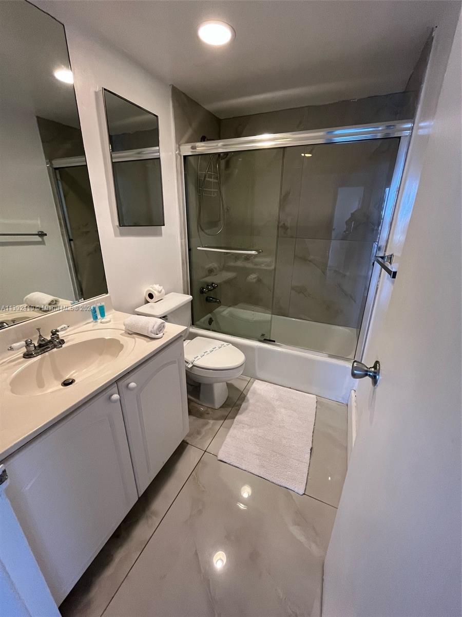 TIDES ON HOLLYWOOD BEACH - Residential