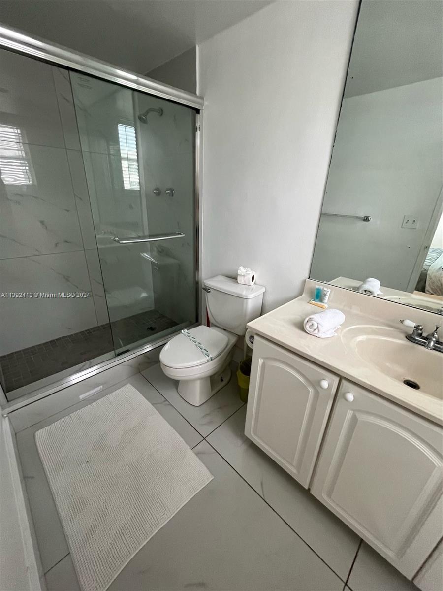 TIDES ON HOLLYWOOD BEACH - Residential