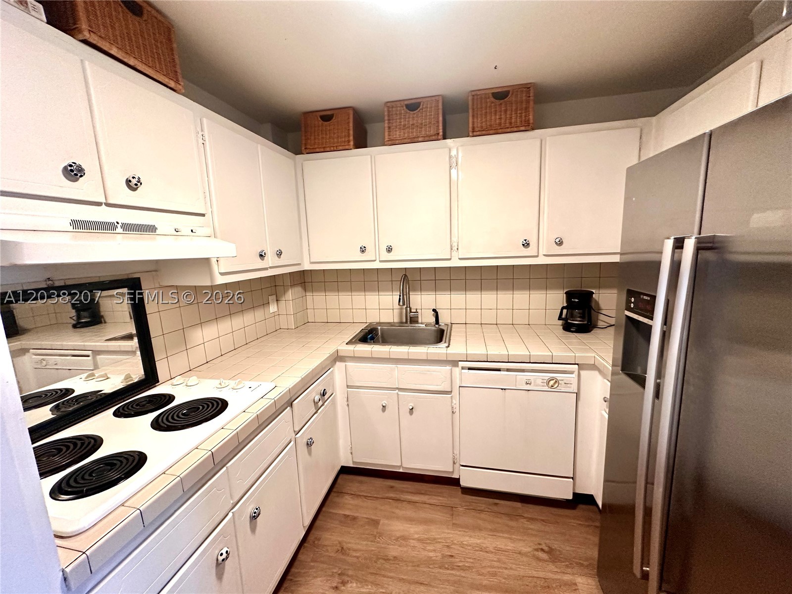 JAMES CENTRAL TOWERS COND - Residential Lease