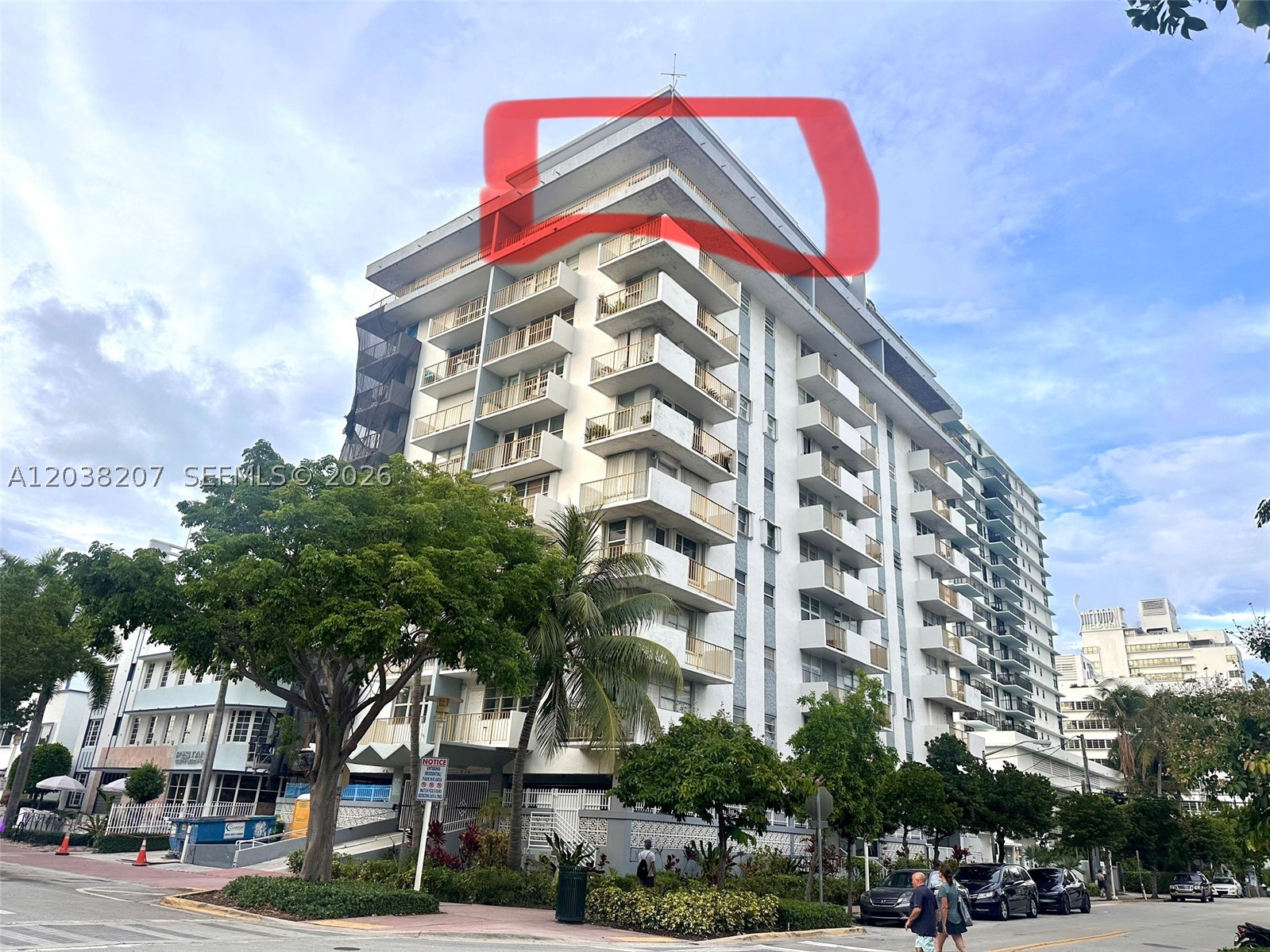 JAMES CENTRAL TOWERS COND - Residential Lease