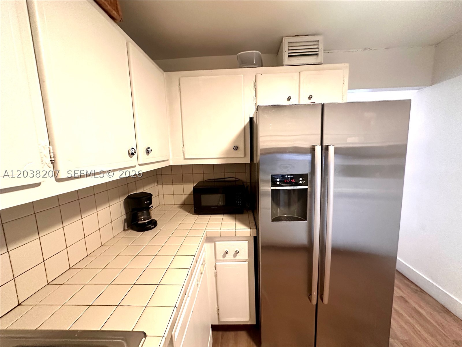 JAMES CENTRAL TOWERS COND - Residential Lease