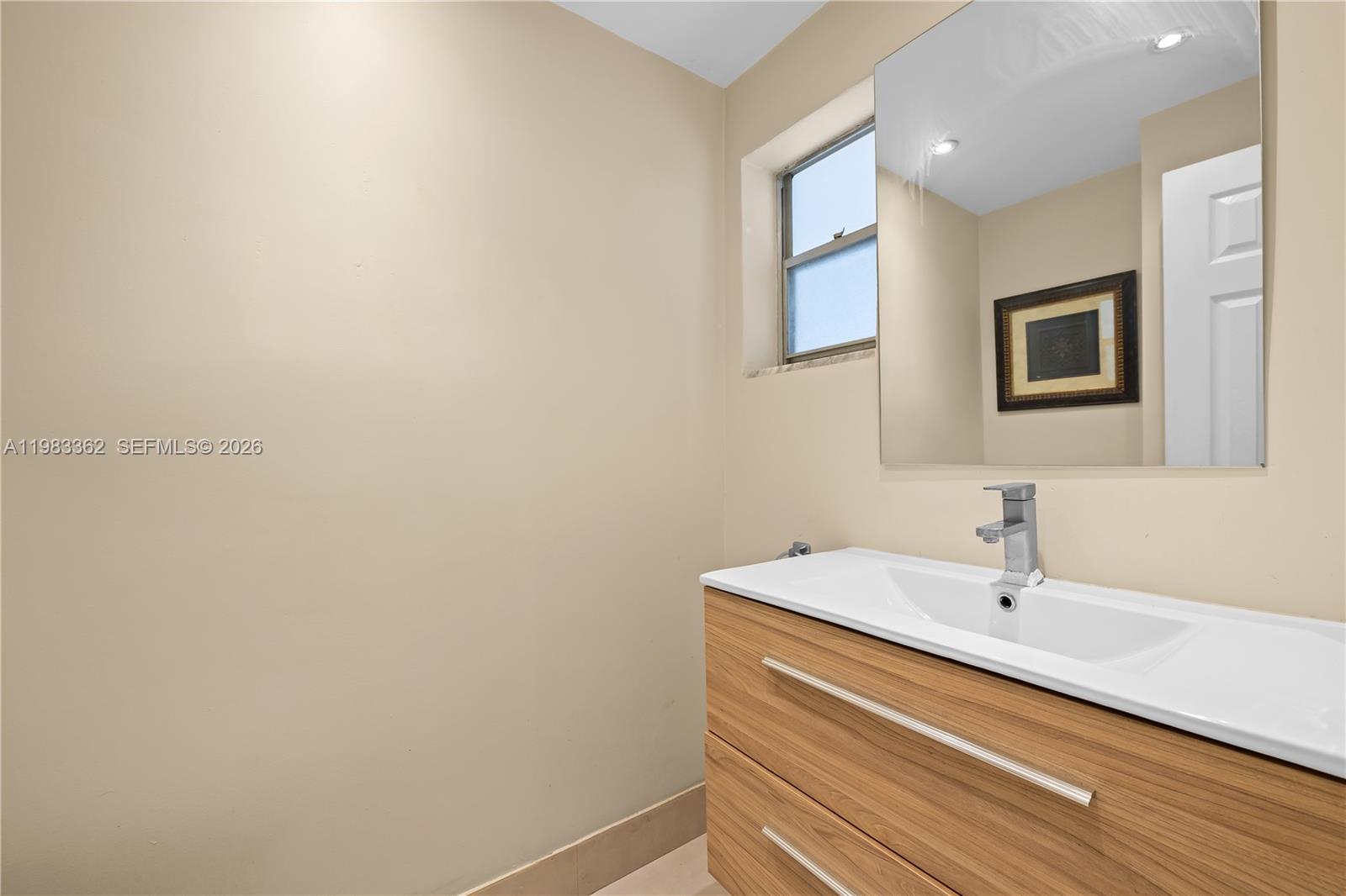 SECOND GULFSTREAM GARDEN - Residential Lease