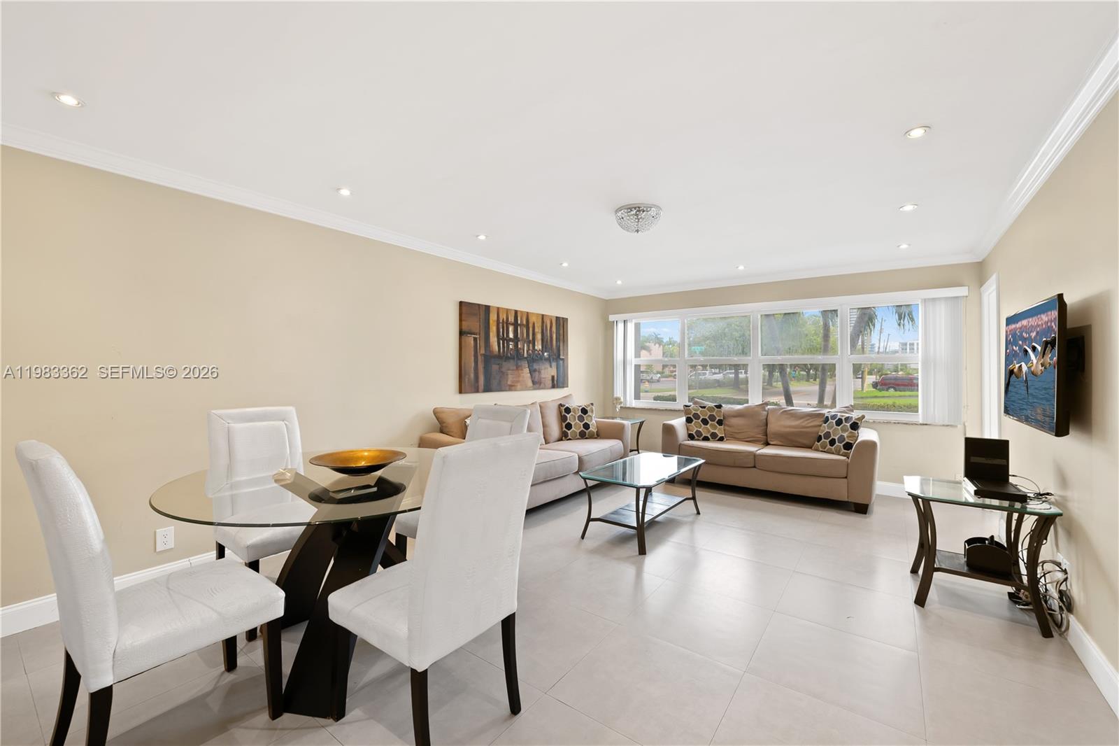 SECOND GULFSTREAM GARDEN - Residential Lease