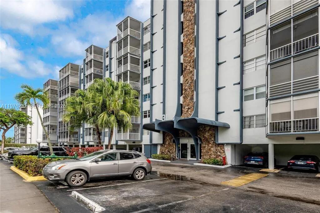 FAIRWAYS RIVIERA CONDO - Residential