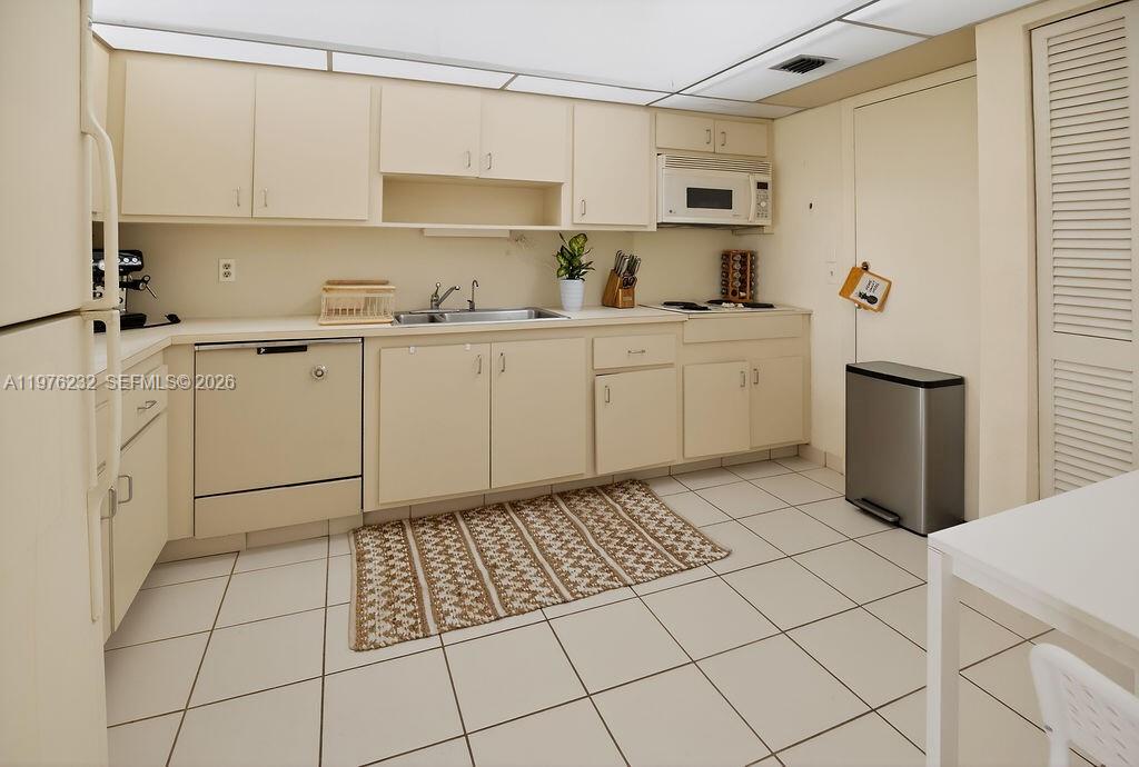 FAIRWAYS RIVIERA CONDO - Residential