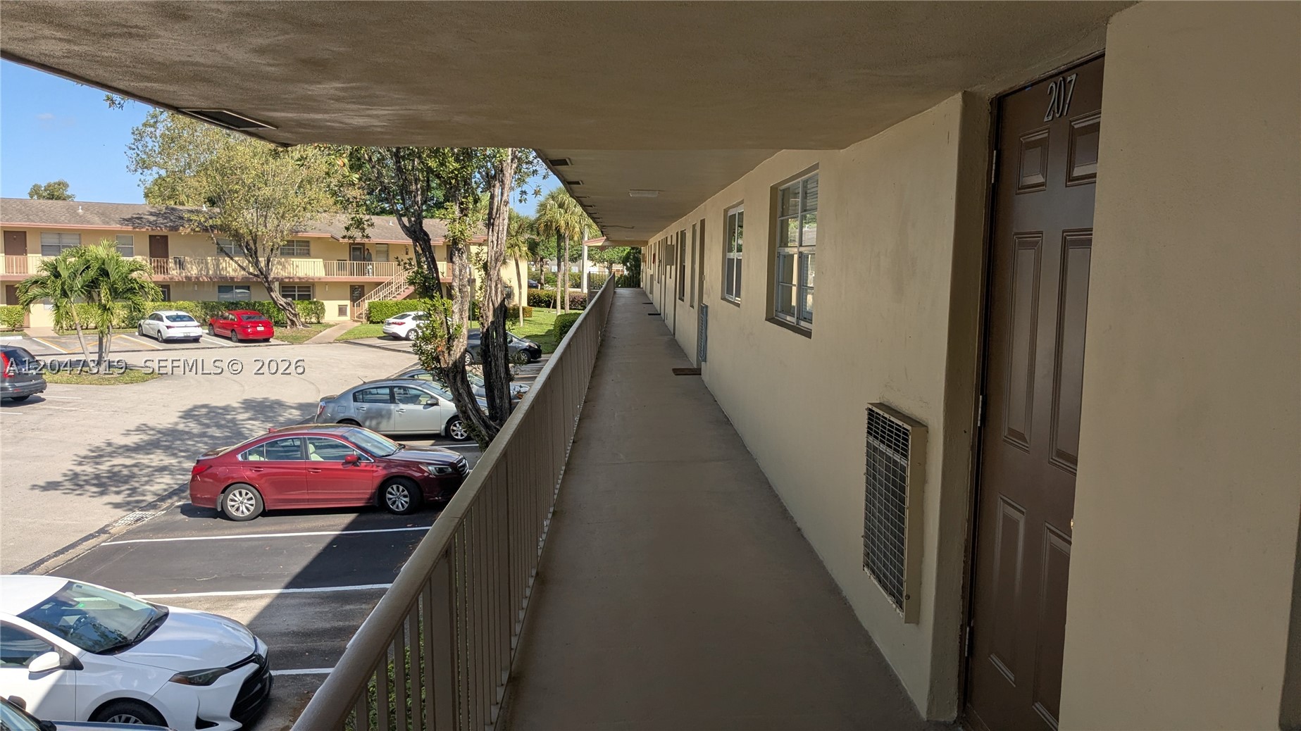ORIOLE GARDENS THREE 70 C - Residential