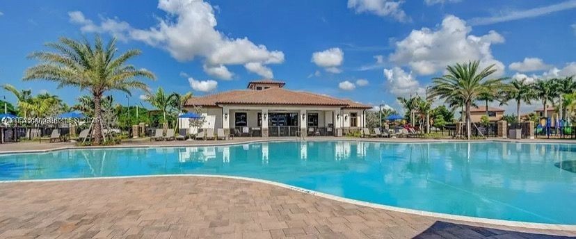 BAYWINDS OF DOMINICA AND - Residential Lease