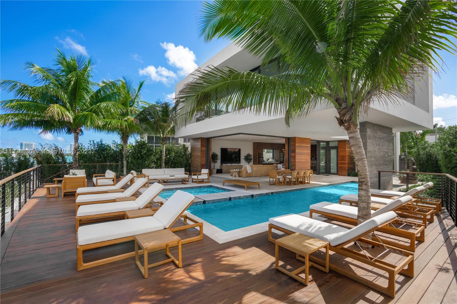 HIBISCUS ISLAND - Residential