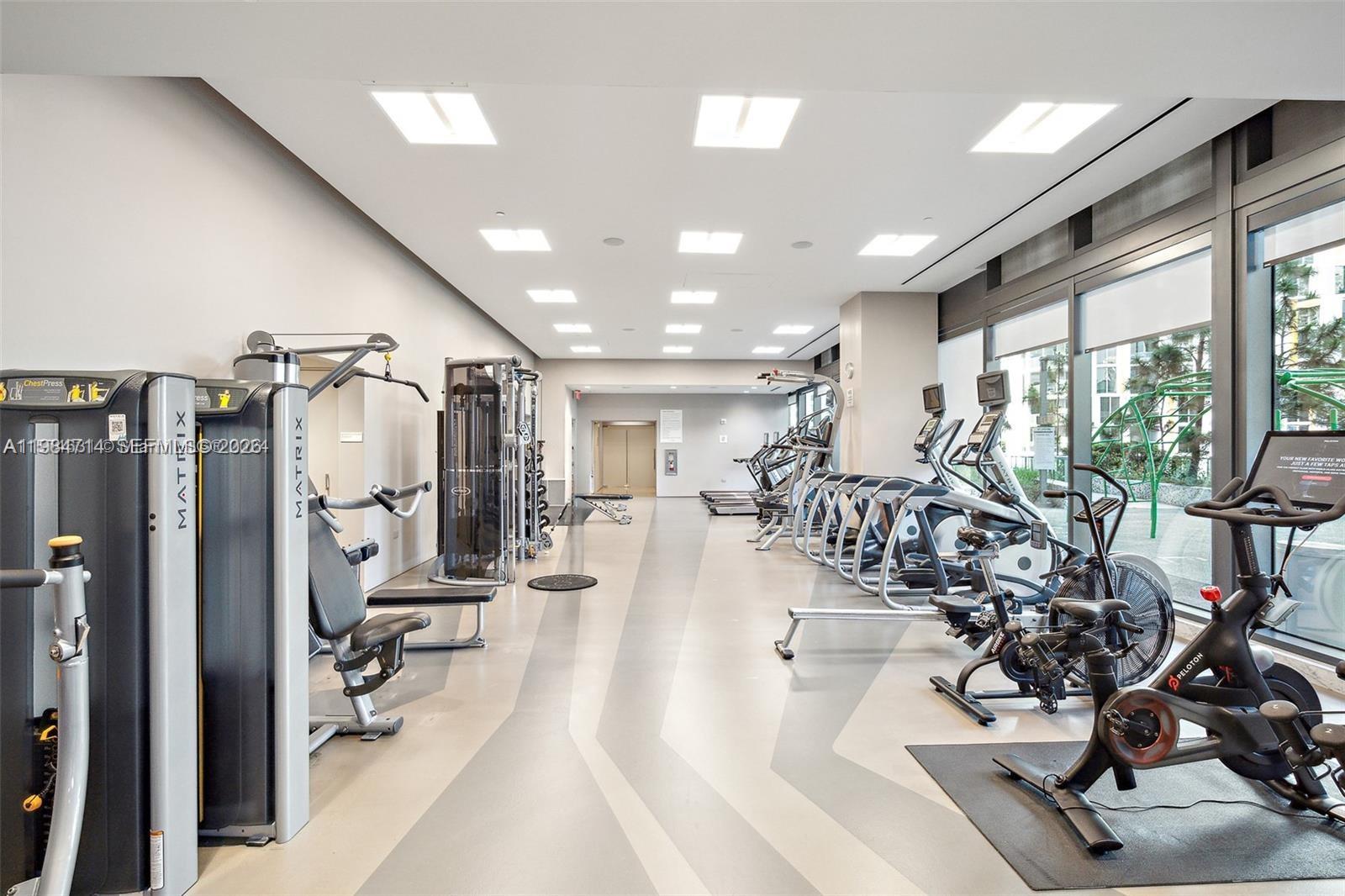 REACH CONDO - Residential