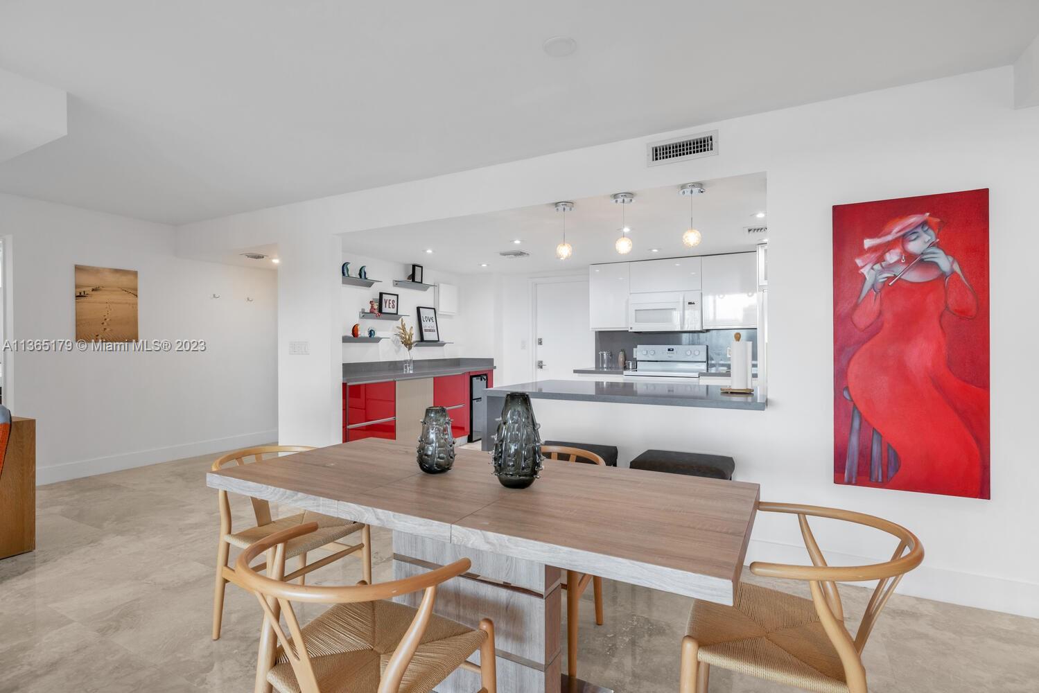 COMMODORE CLUB WEST CONDO - Residential Lease