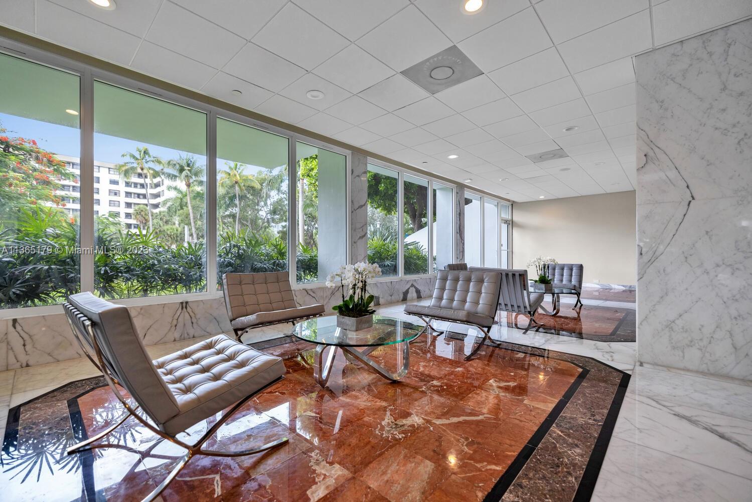 COMMODORE CLUB WEST CONDO - Residential Lease