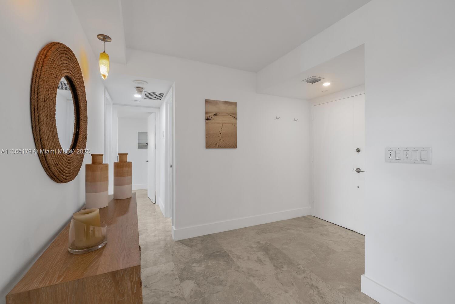 COMMODORE CLUB WEST CONDO - Residential Lease