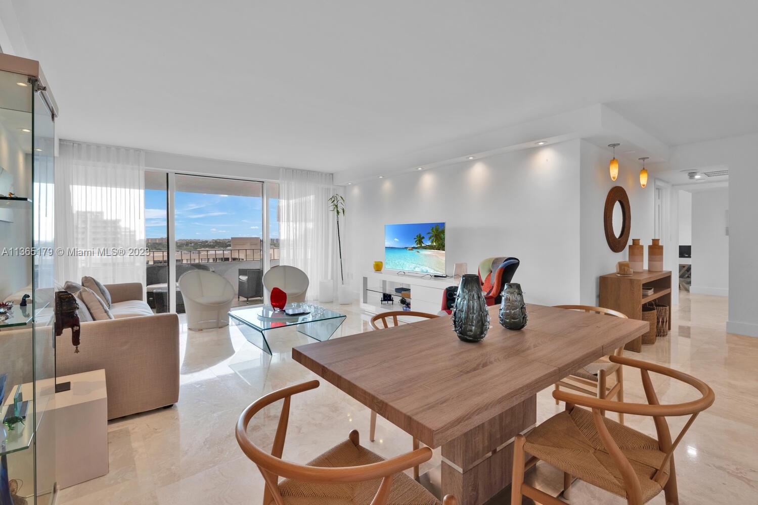 COMMODORE CLUB WEST CONDO - Residential Lease