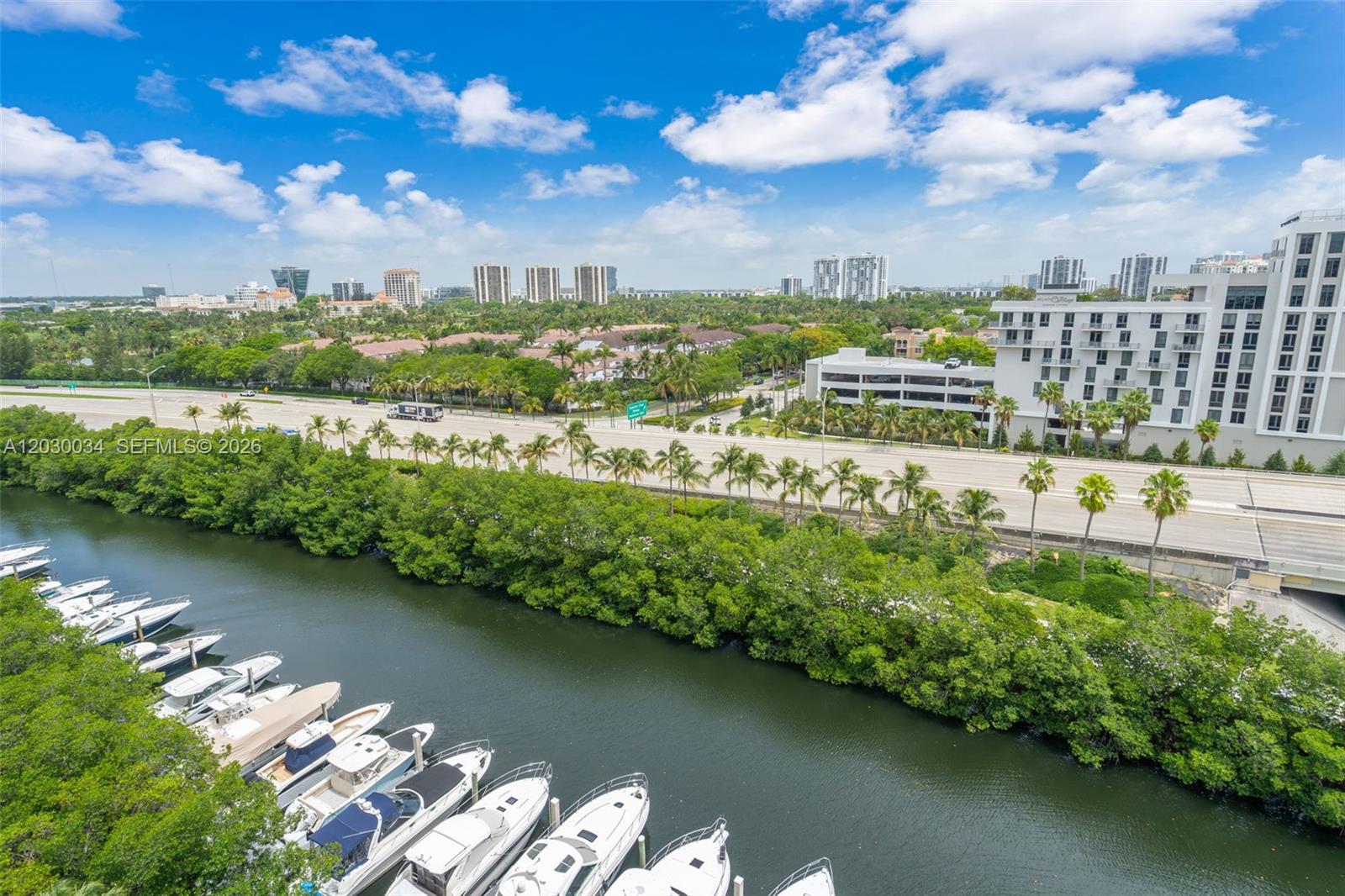 MYSTIC POINTE TOWER 400 C - Residential