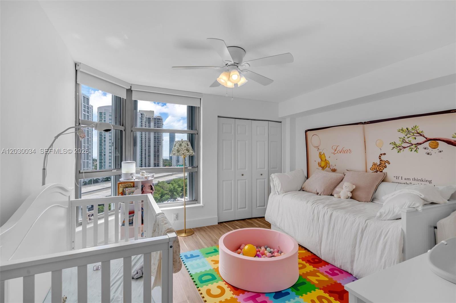 MYSTIC POINTE TOWER 400 C - Residential