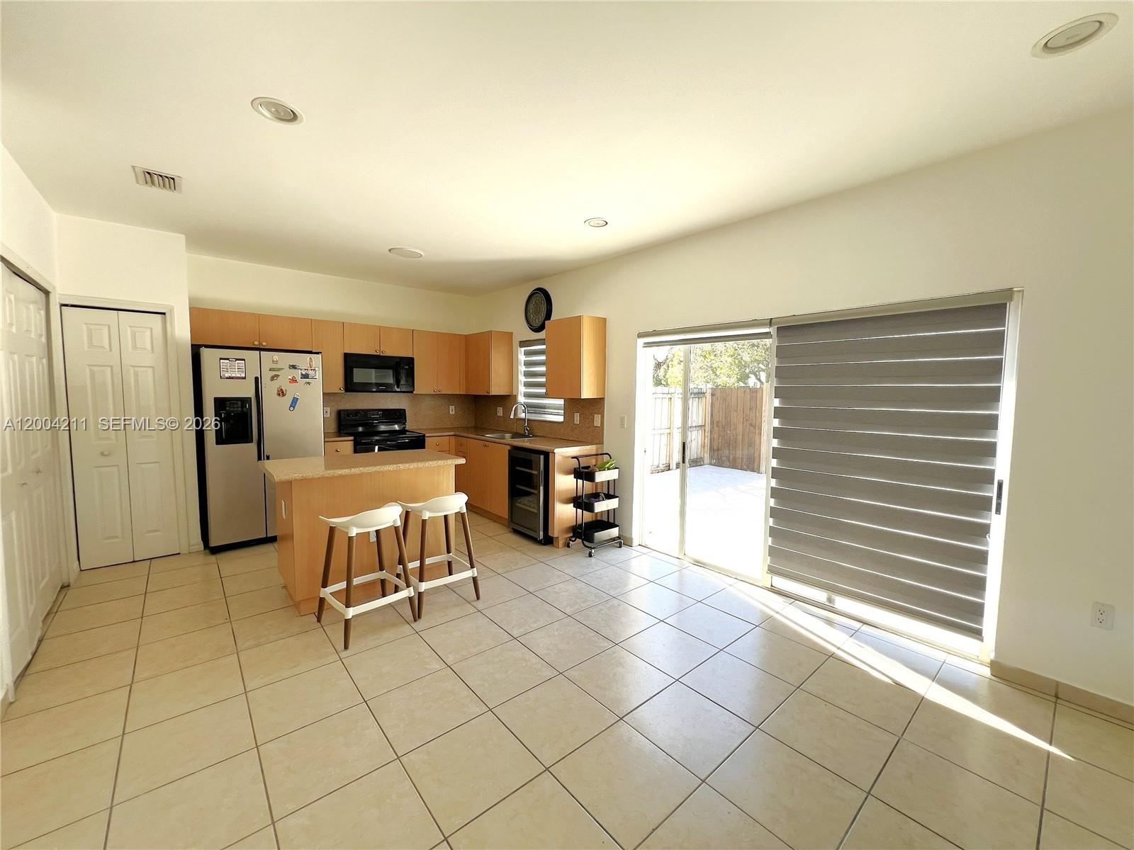 VENETIA GROVE - Residential