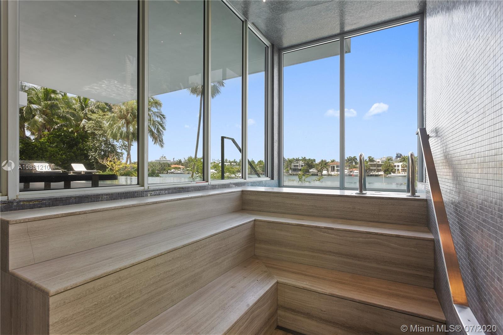 HIBISCUS ISLAND - Residential