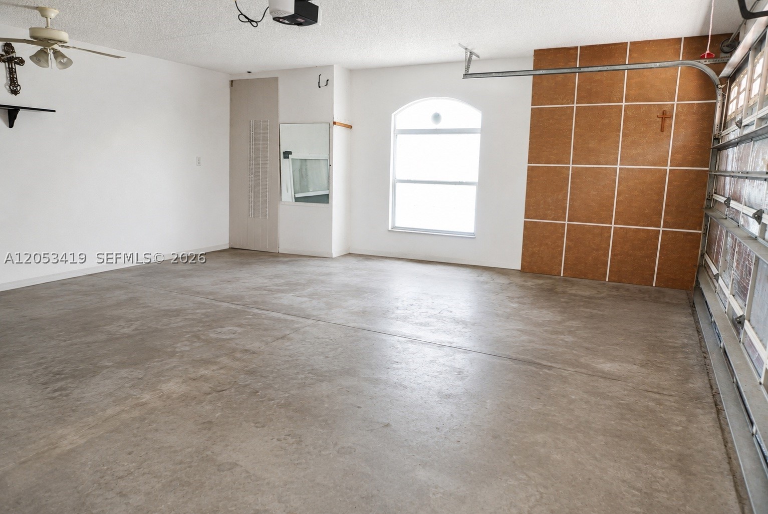 HAINES LAKE ESTATES - Residential