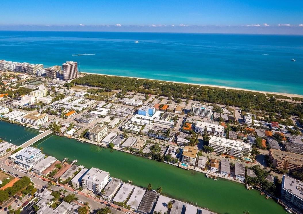 BISCAYNE BCH SUB - Residential Lease