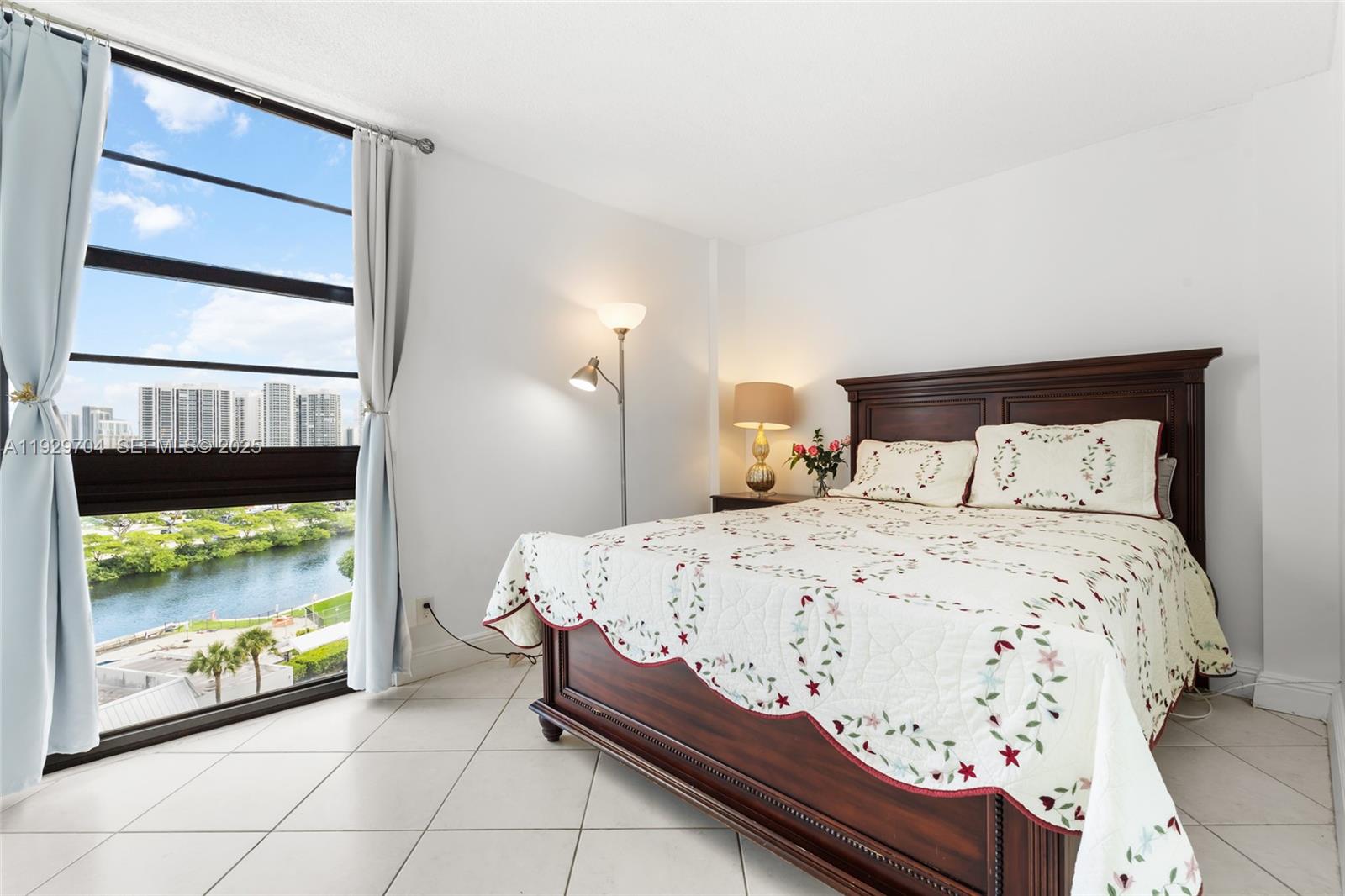 ENSENADA CONDO BLDG E-II - Residential Lease