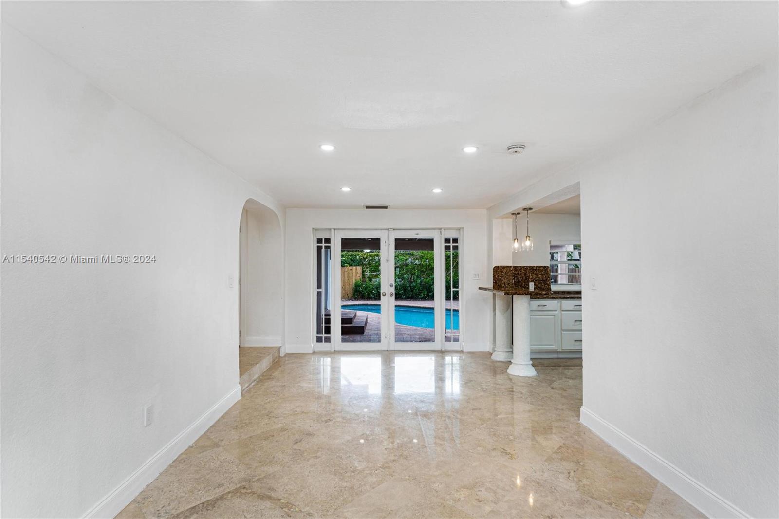 RIVIERA ESTATES 2ND ADDN - Residential Lease