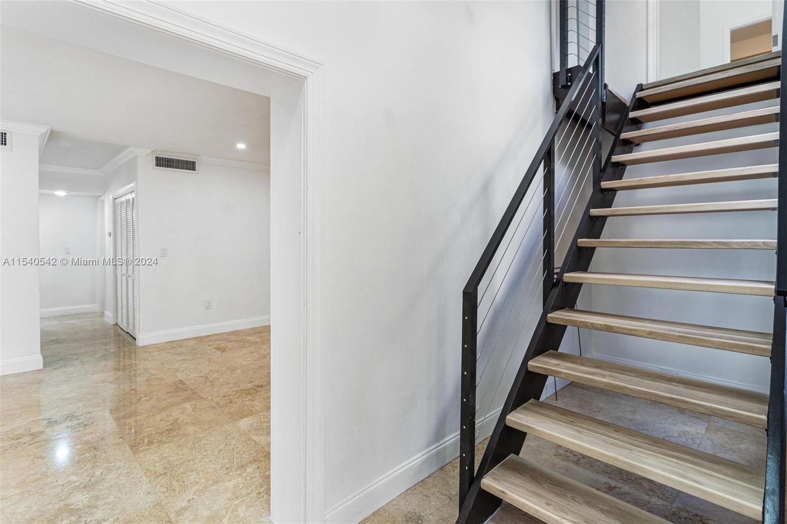 RIVIERA ESTATES 2ND ADDN - Residential Lease
