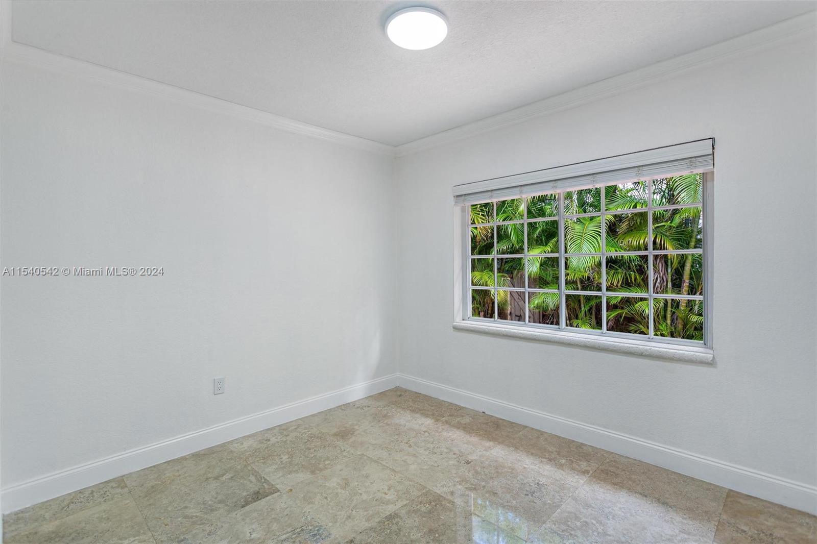 RIVIERA ESTATES 2ND ADDN - Residential Lease