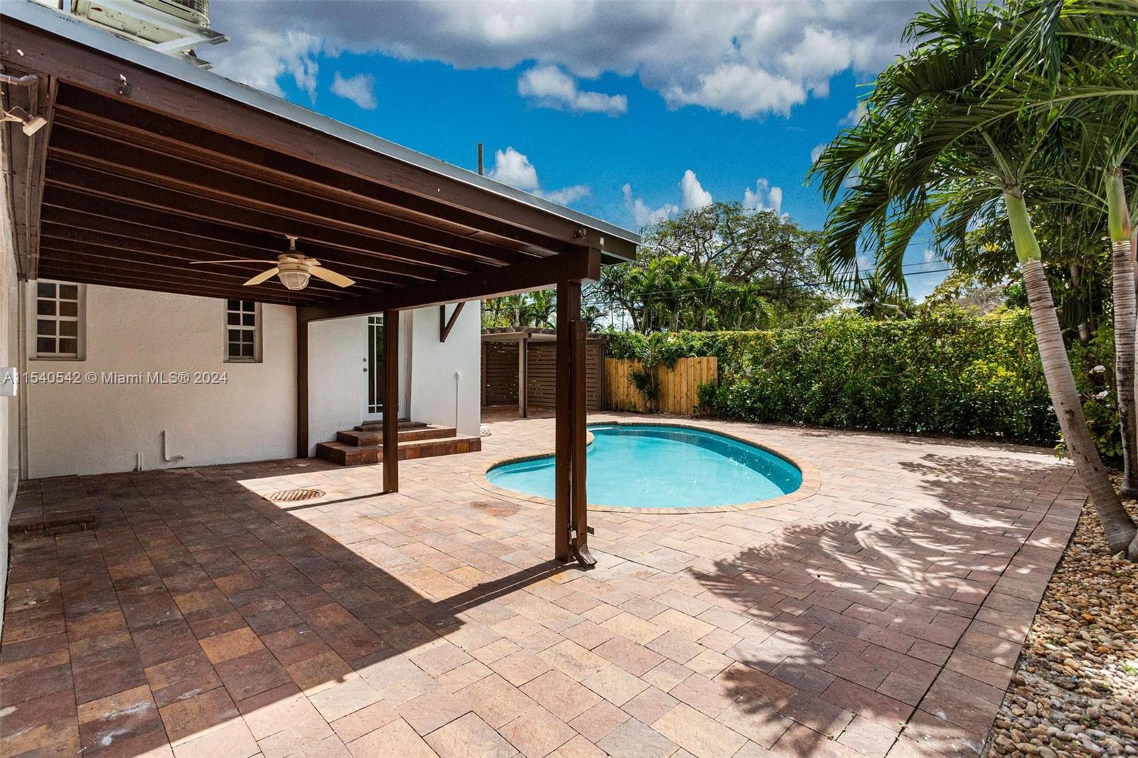 RIVIERA ESTATES 2ND ADDN - Residential Lease