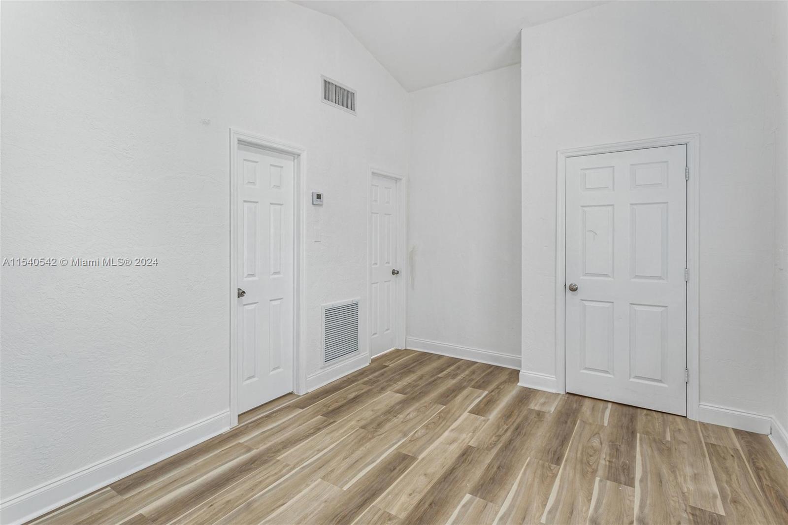 RIVIERA ESTATES 2ND ADDN - Residential Lease