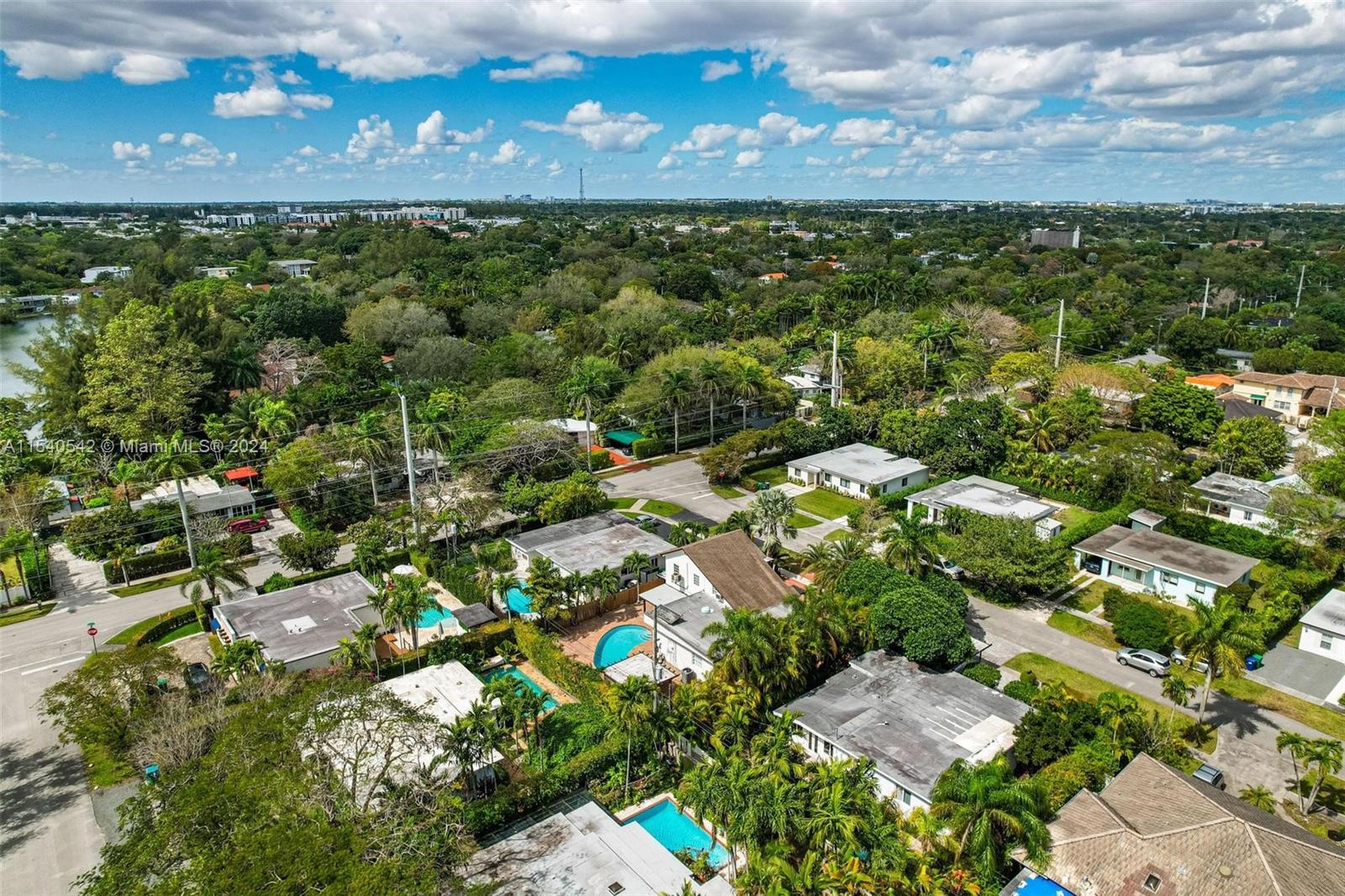 RIVIERA ESTATES 2ND ADDN - Residential Lease