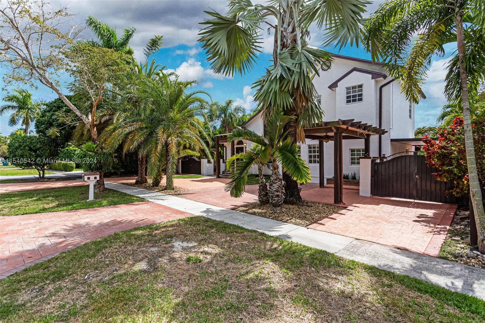 RIVIERA ESTATES 2ND ADDN - Residential Lease