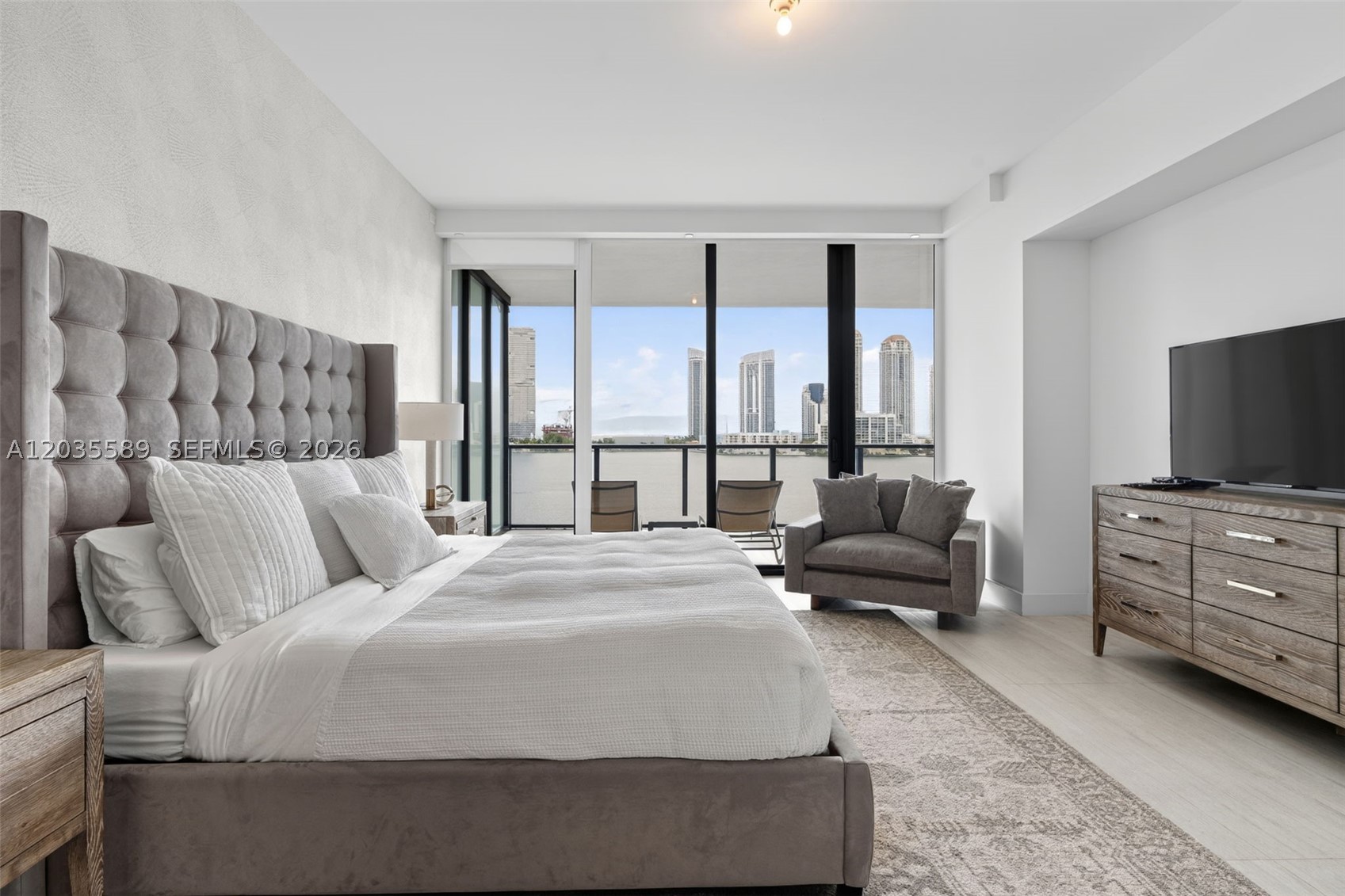PRIVE CONDO - Residential Lease