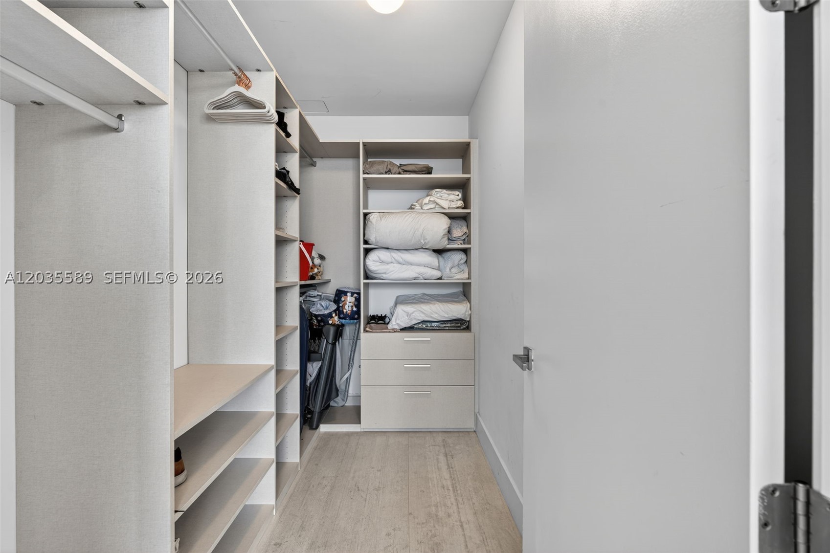 PRIVE CONDO - Residential Lease