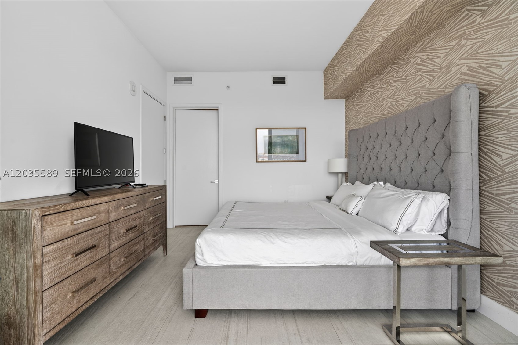 PRIVE CONDO - Residential Lease