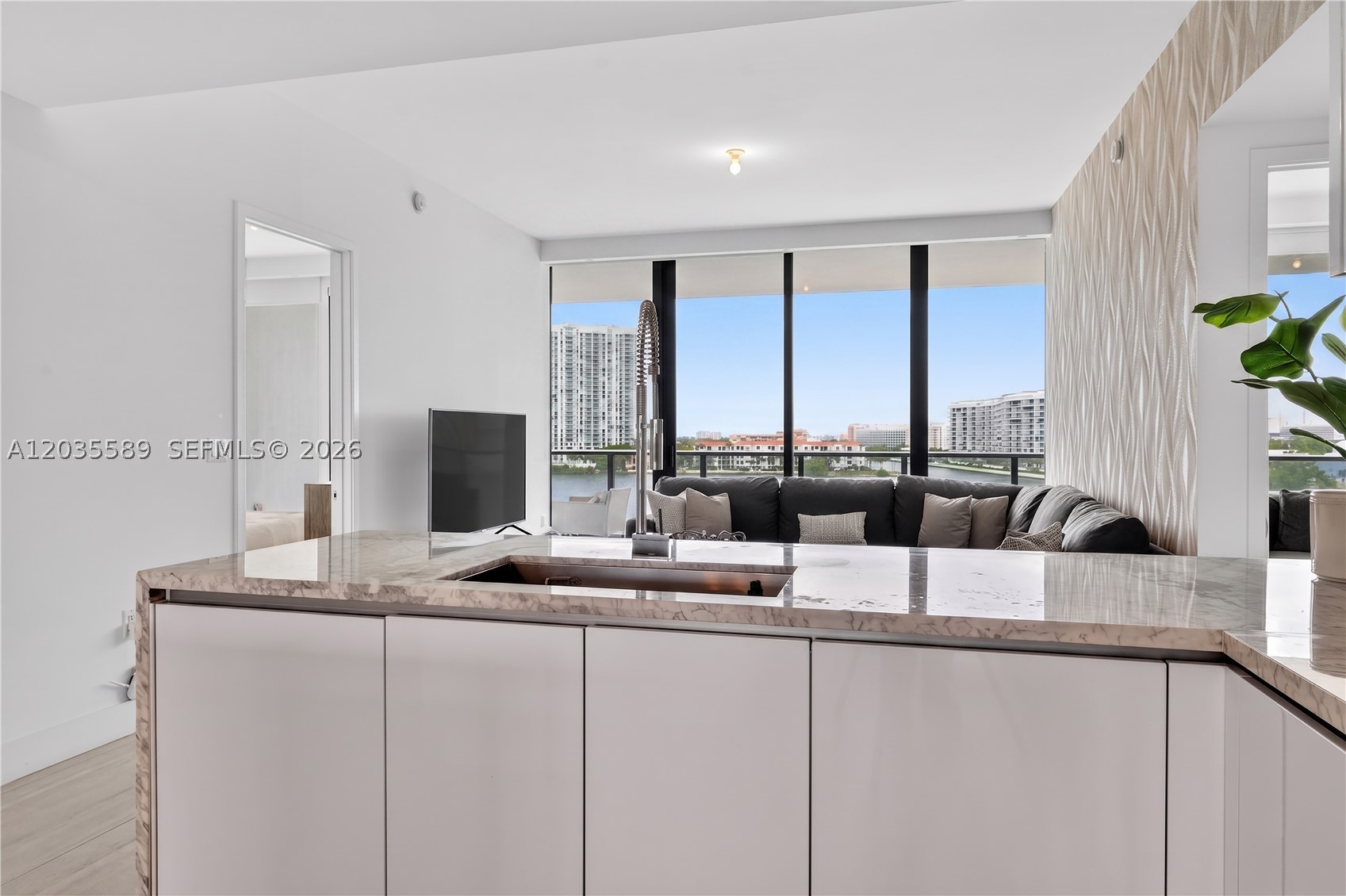 PRIVE CONDO - Residential Lease