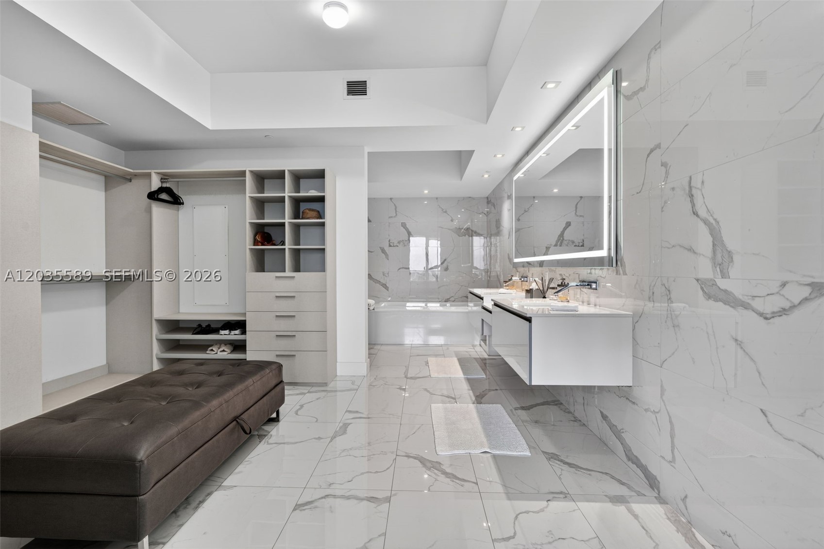 PRIVE CONDO - Residential Lease