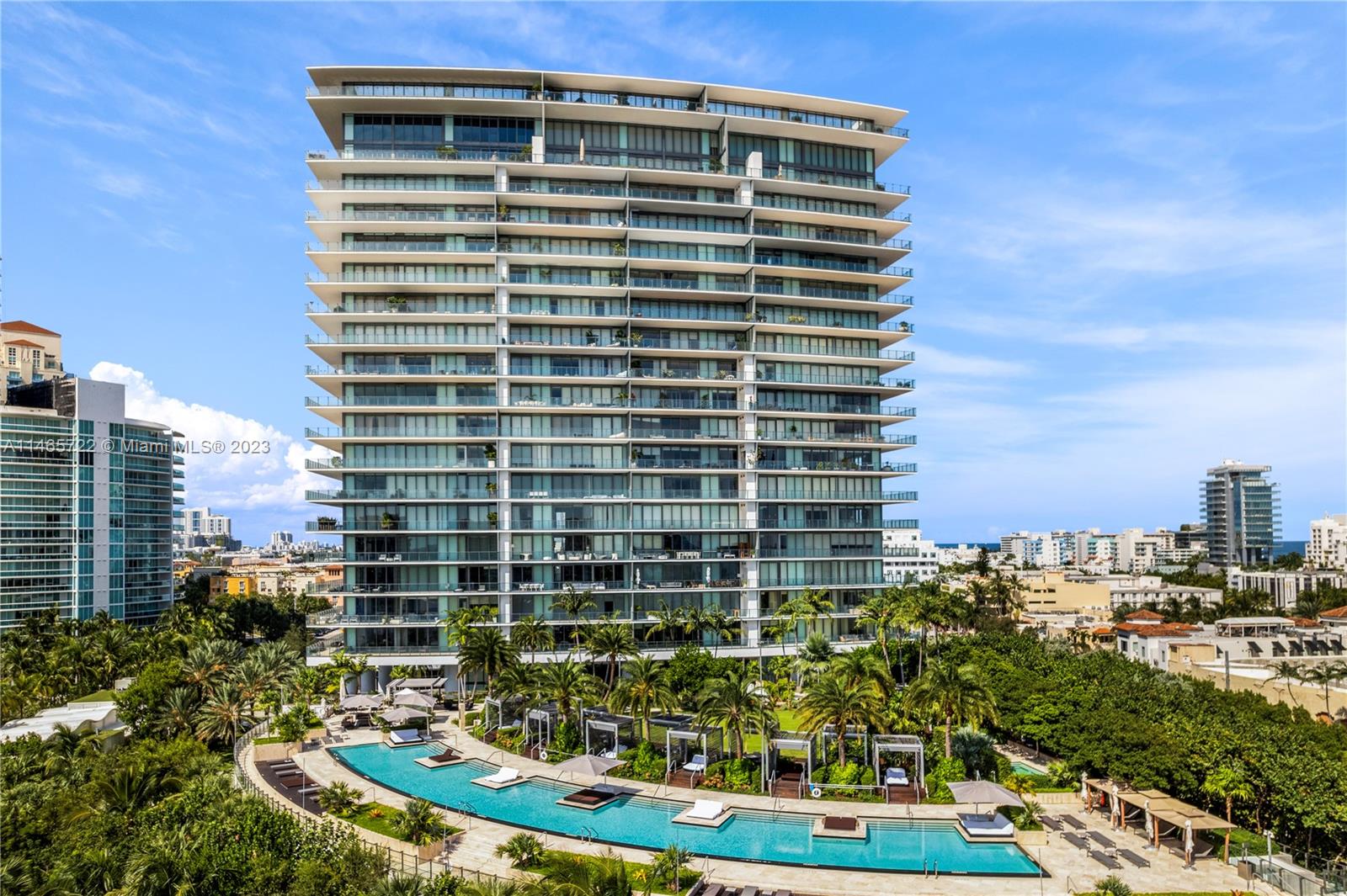 APOGEE CONDO - Residential
