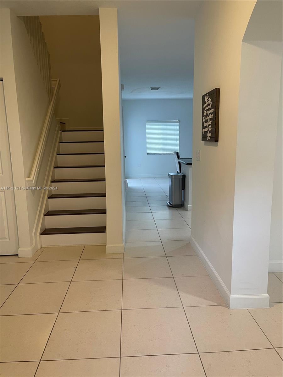 SILVER PALM HOMES - Residential Lease