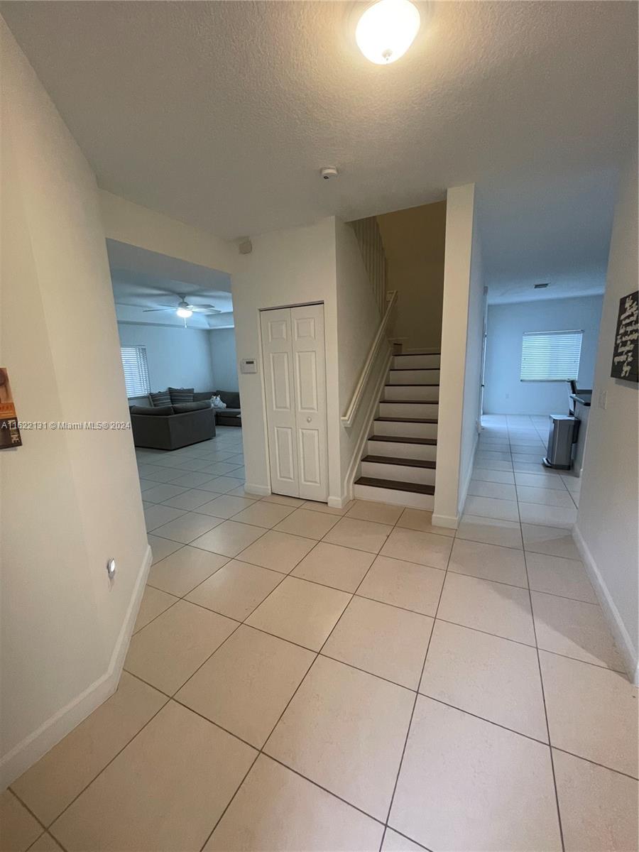 SILVER PALM HOMES - Residential Lease