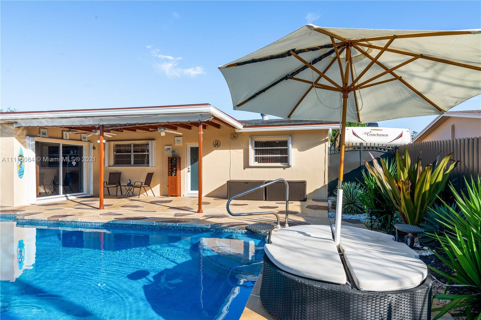 PASADENA LAKES WEST - Residential