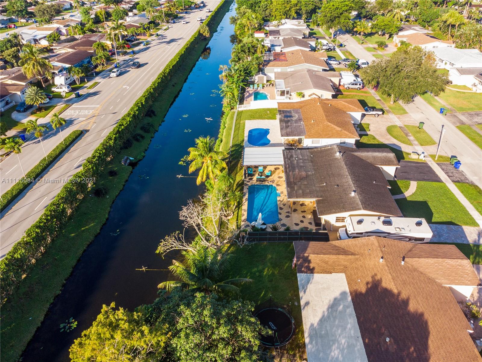 PASADENA LAKES WEST - Residential