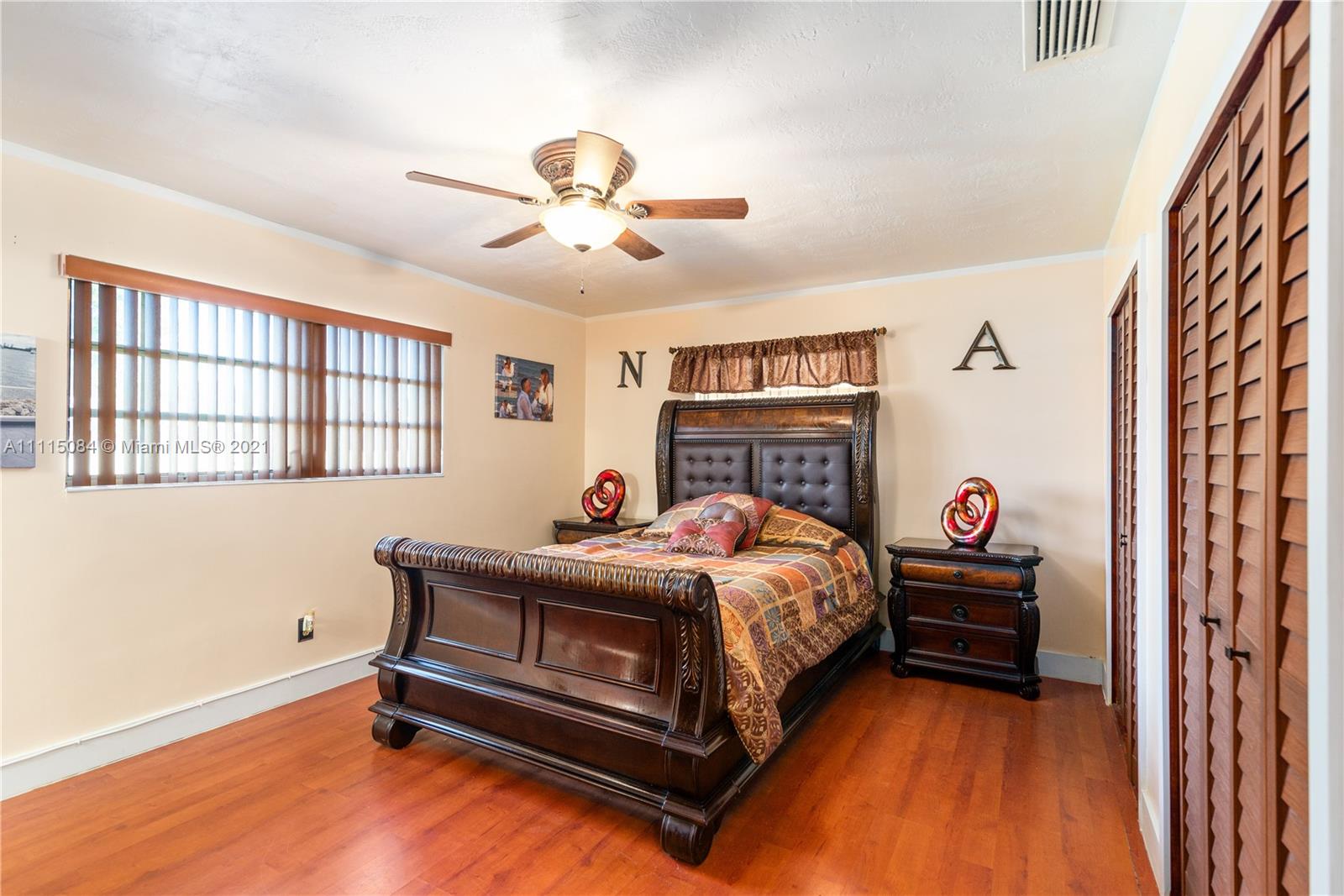 PASADENA LAKES WEST - Residential