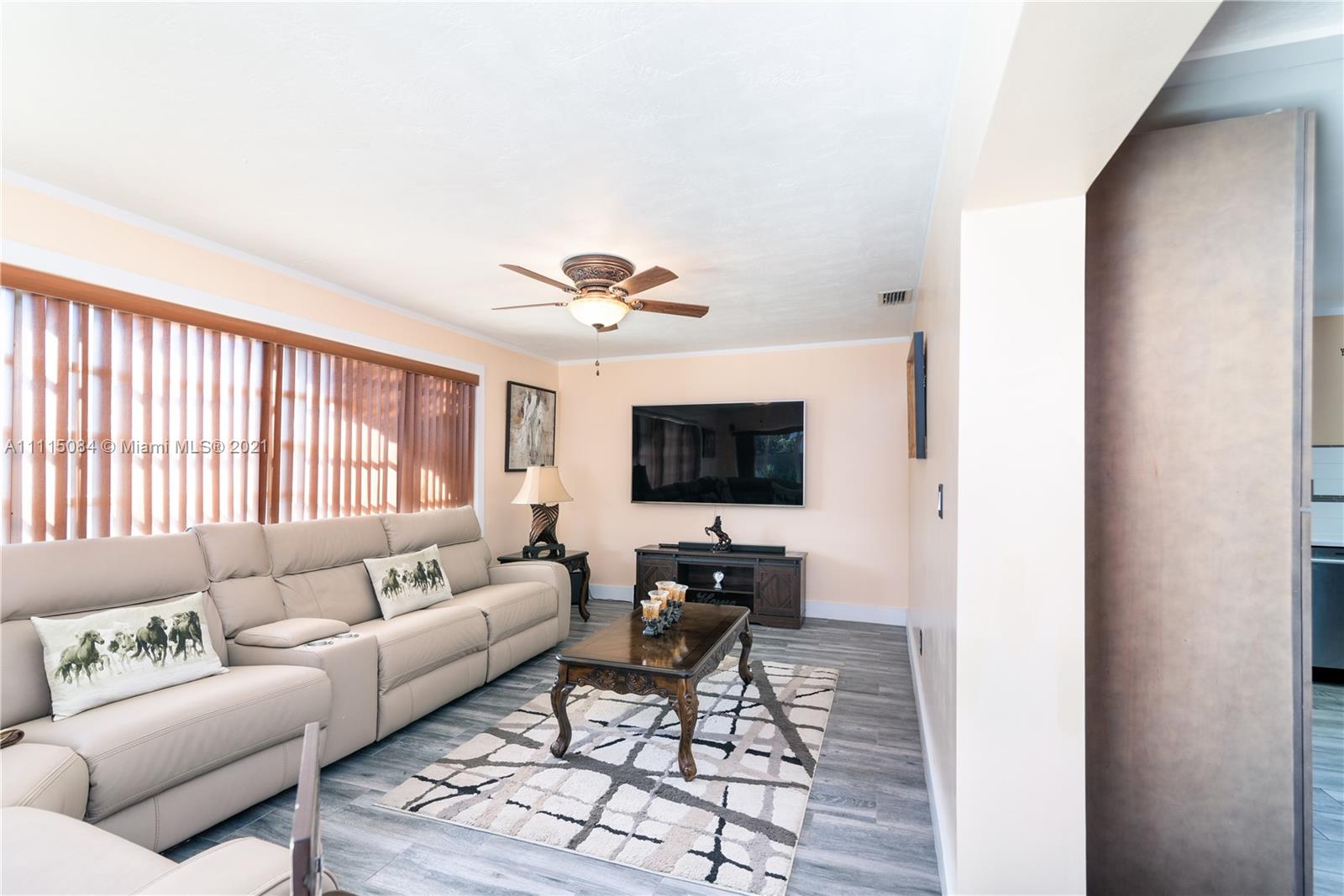 PASADENA LAKES WEST - Residential